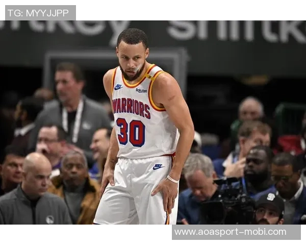 普尔命中率不佳18投7中三分球表现低迷但仍贡献19分5板5助4断1帽